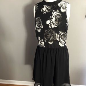 Euc Penelope tree black dress size 14